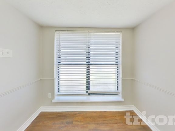 4th image of 16259 Hollow Wood Dr