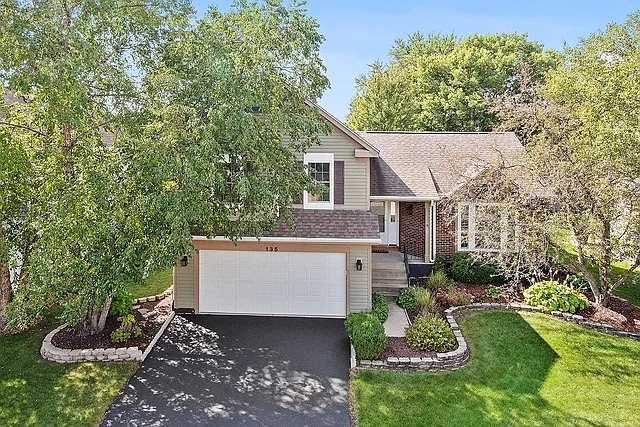 135 Churchill Ln photo 1