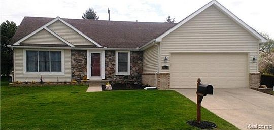 1st image of 8320 Emerald Ln E #90