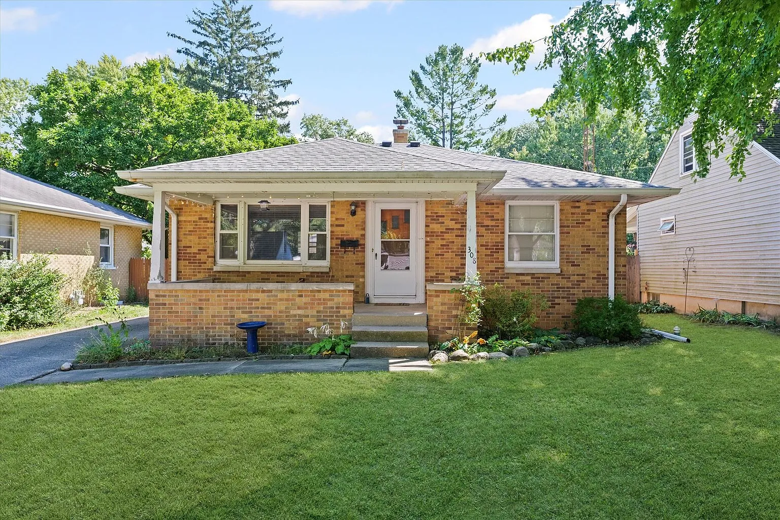 308 S Draper Ave photo 1