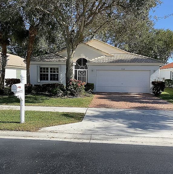 1st image of 9768 Arbor View Dr S