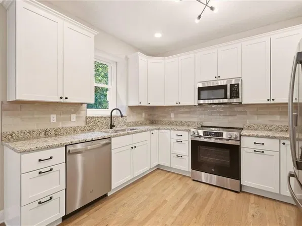 12001 S Rene St, Olathe, KS 66062