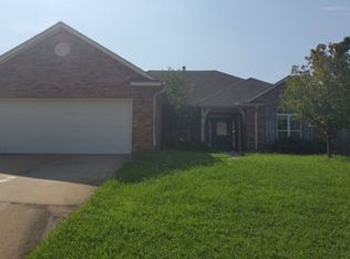 1707 Walnut Hill Ln, Claremore, OK 74019