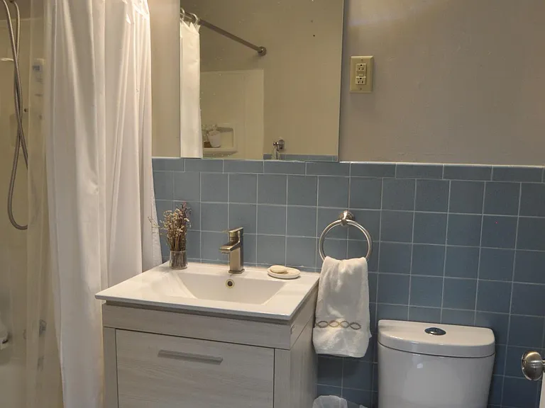 101 York Dr — Photo 30