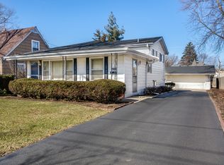 827 E Grand Lake Blvd, West Chicago, IL 60185