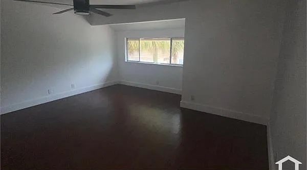 8208 NW 9th Ct — Photo 13