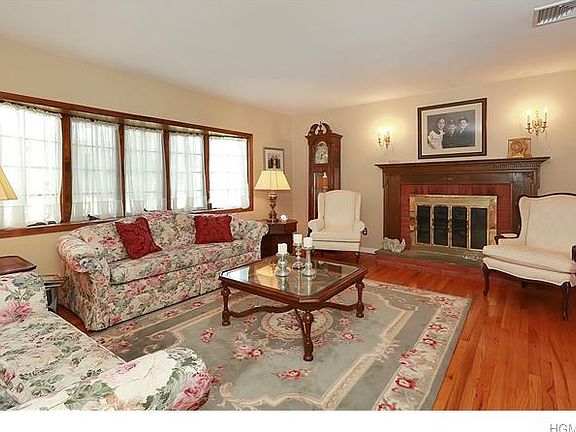 4th image of 111 Westlake Dr