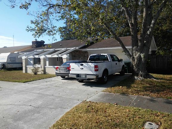3rd image of 2742 Sandusky Ave E