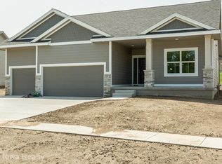 1072 Aaron Ct, Adel, IA 50003