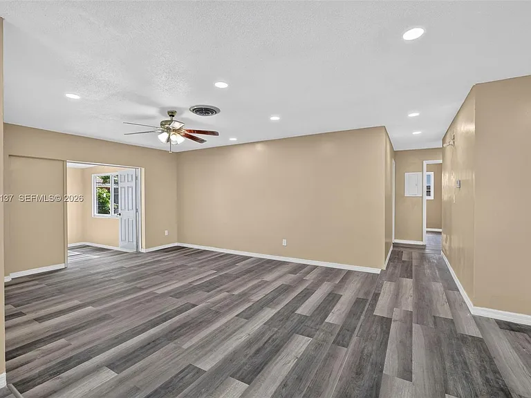 4351 NW 25th St — Photo 12