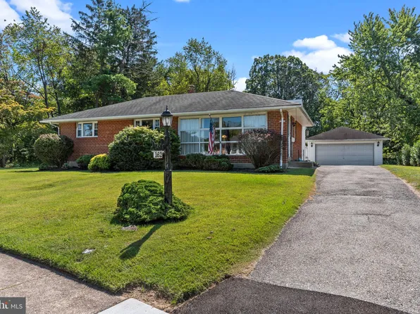 162 Hoover Ave, Norristown, PA 19403