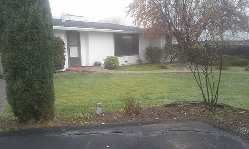 1st image of 667 Park St Unit 04