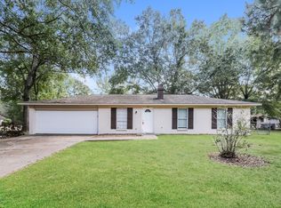 305 River Rd N, Jackson, MS 39211