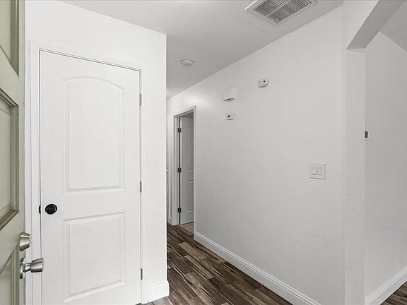 4th image of 3033 Radnor Way