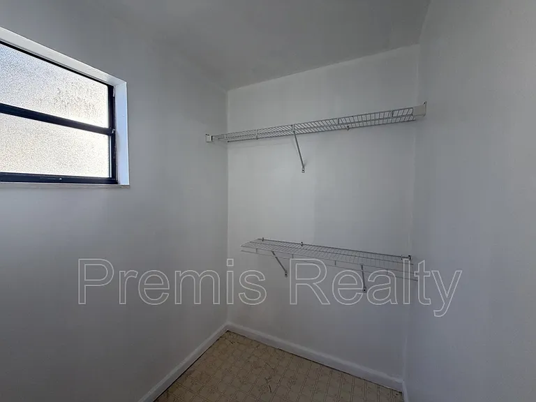 1319 Georgia Ave — Photo 10