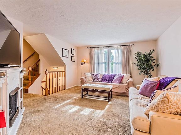 3rd image of 500 Penbrooke Dr