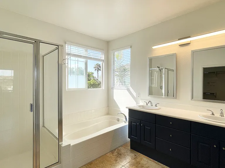 5218 Mariner Dr — Photo 35