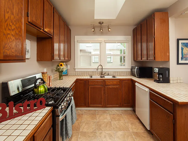 3781 Goldfinch St — Photo 11