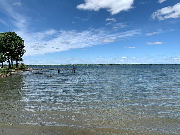 2nd image of 42 River Dr