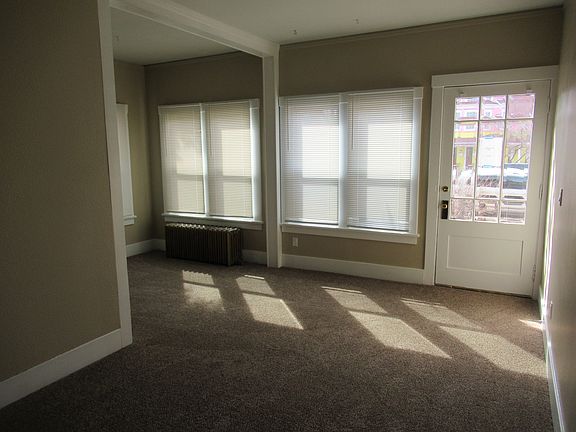 3rd image of 1001 N Weber St APT 104