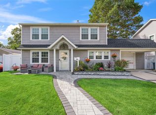 296 Orchid Rd, Levittown, NY 11756