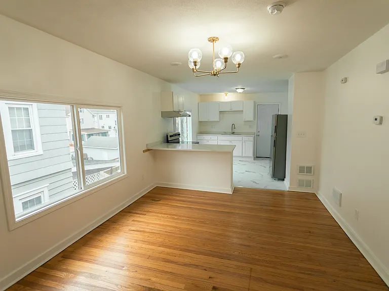 525 Winton St #2 — Photo 7