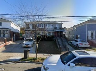 2443 Oceancrest Blvd, Far Rockaway, NY 11691