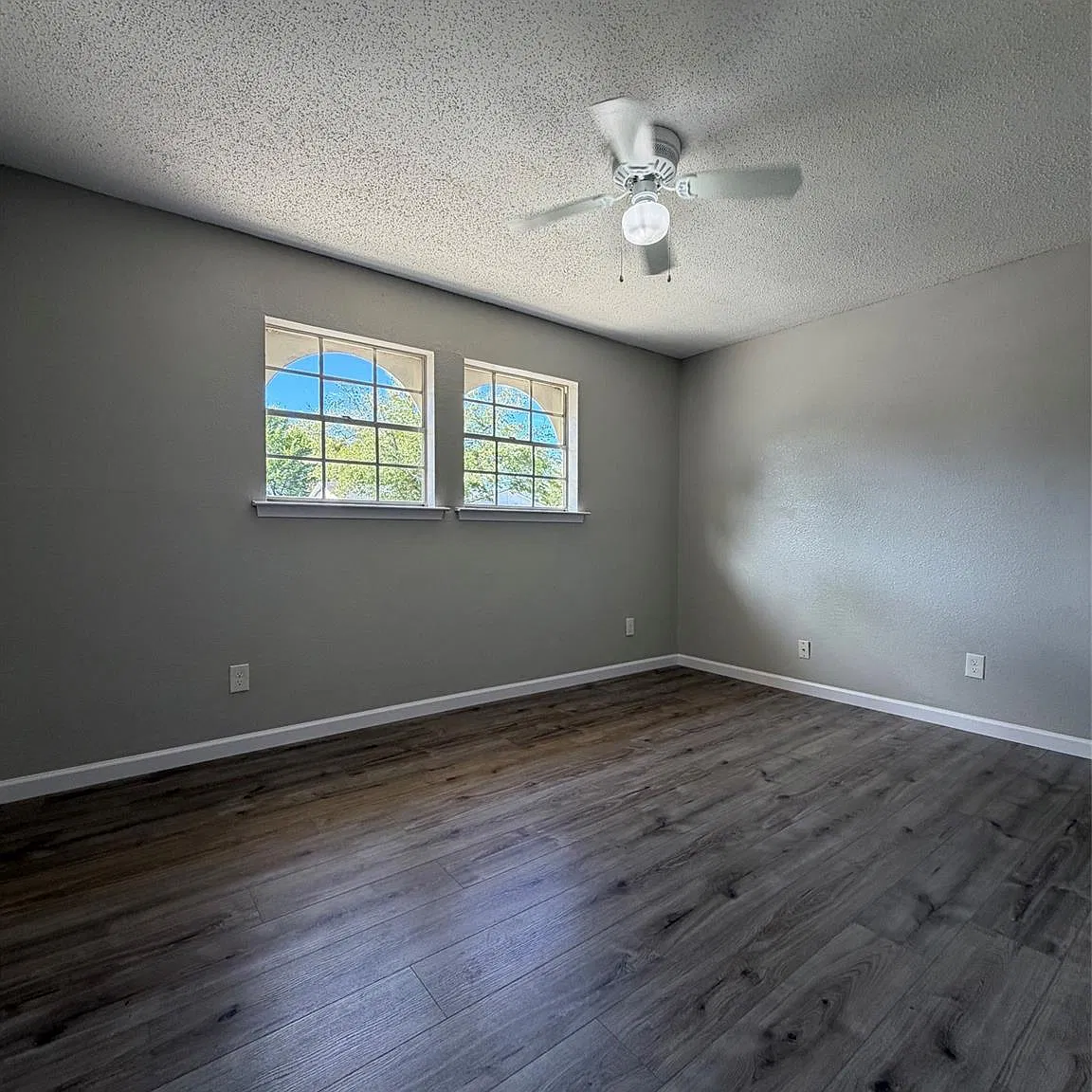 4 bed, 1425 sqft, $1,950 — Photo 4