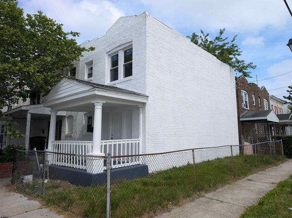 1930 Grant Ave