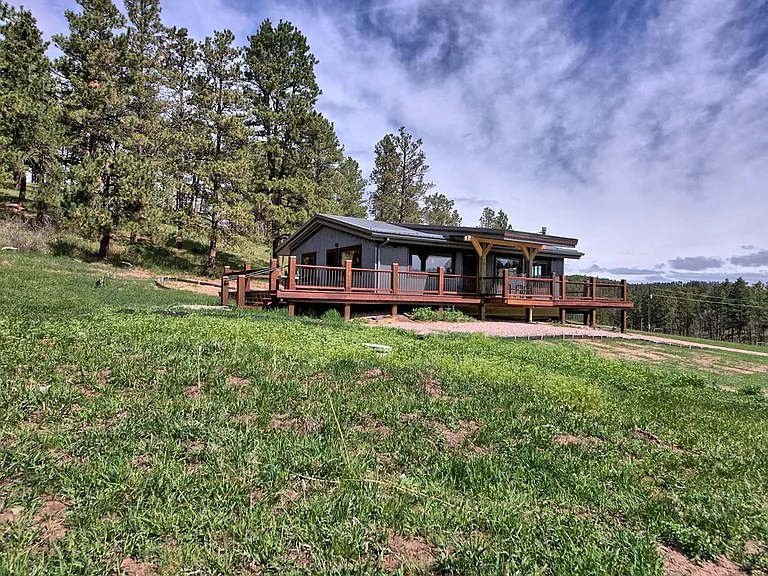 5876 Pioneer Cir — Photo 1