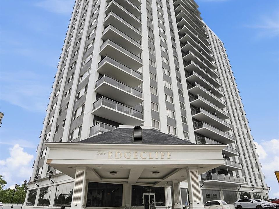 1st image of 2200 Victory Pkwy Unit 2303