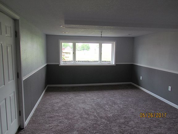 basement bedroom 4