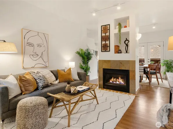 5430 California Avenue SW #2C, Seattle, WA 98136