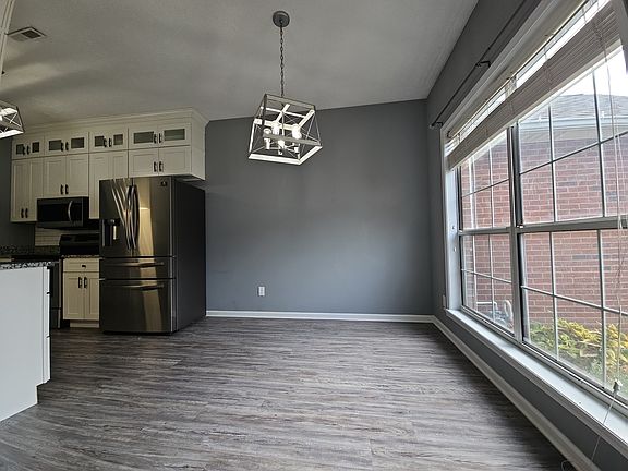 5th image of 4409 Greenfern Way #4409