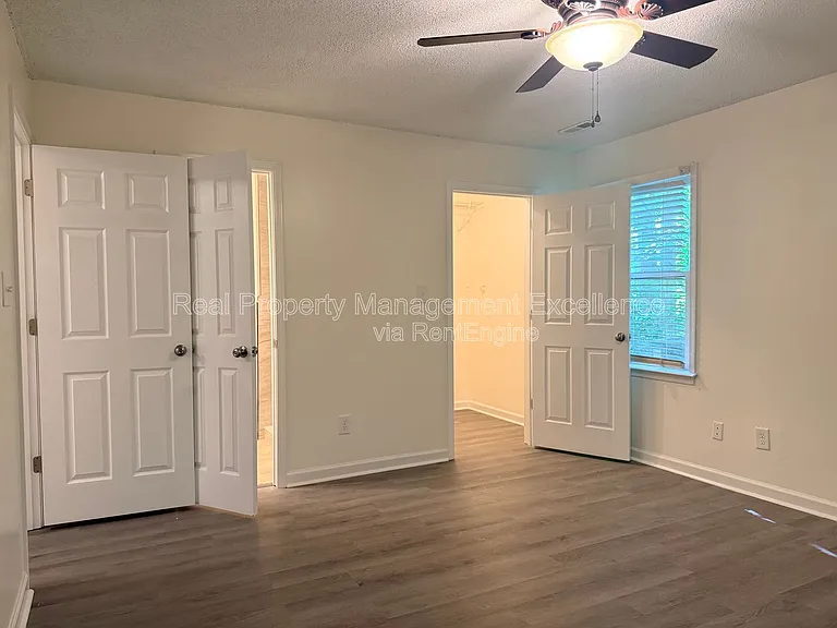 1330 Park Glen Dr #104 — Photo 15
