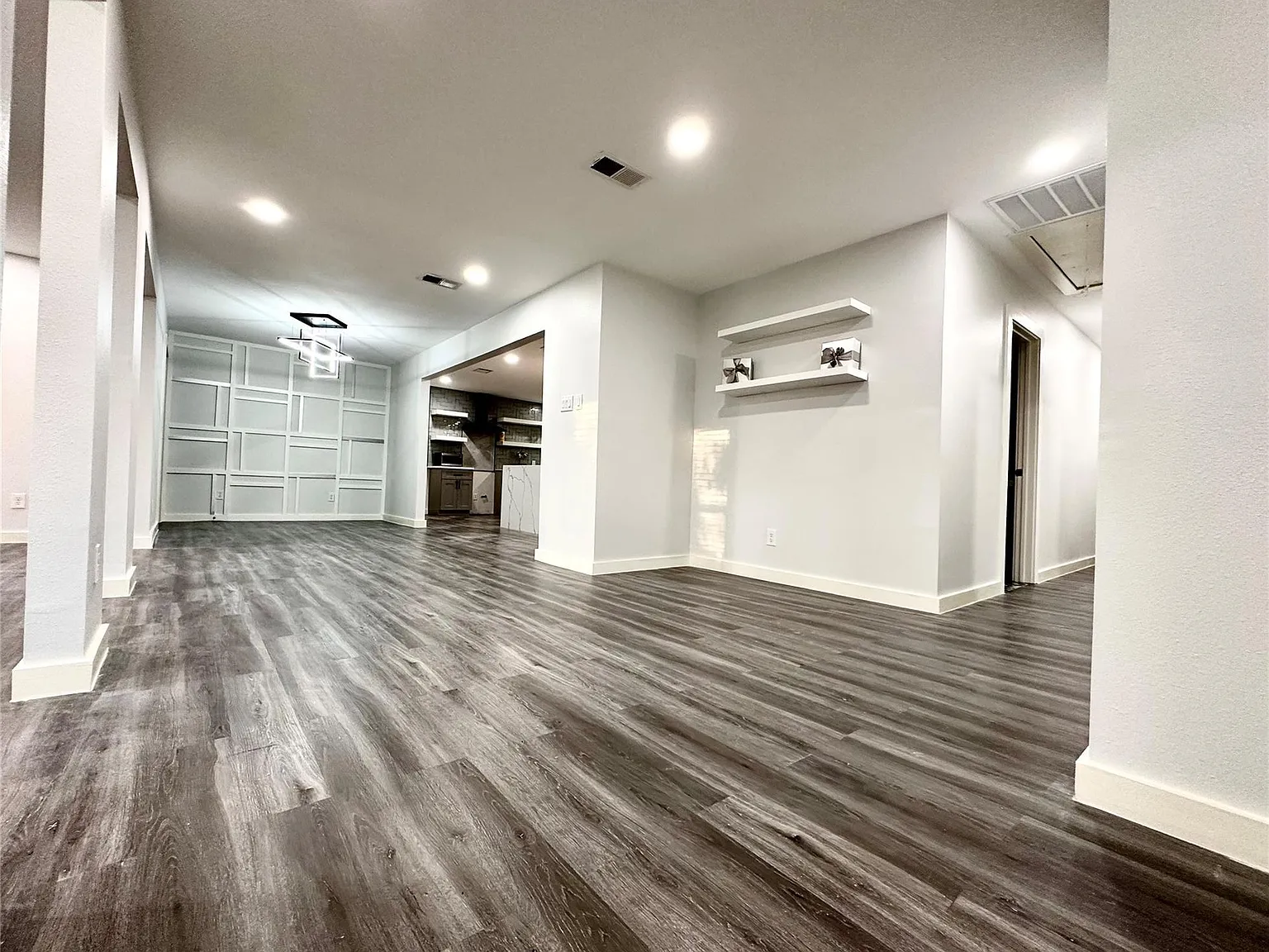 3 bed, 2.0 bath, 2196 sqft, $2,750 — Photo 4