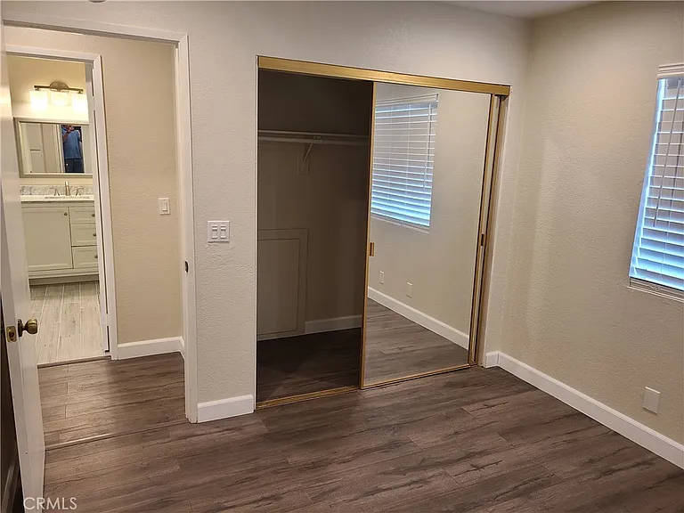 8465 Kington Way #15 — Photo 27