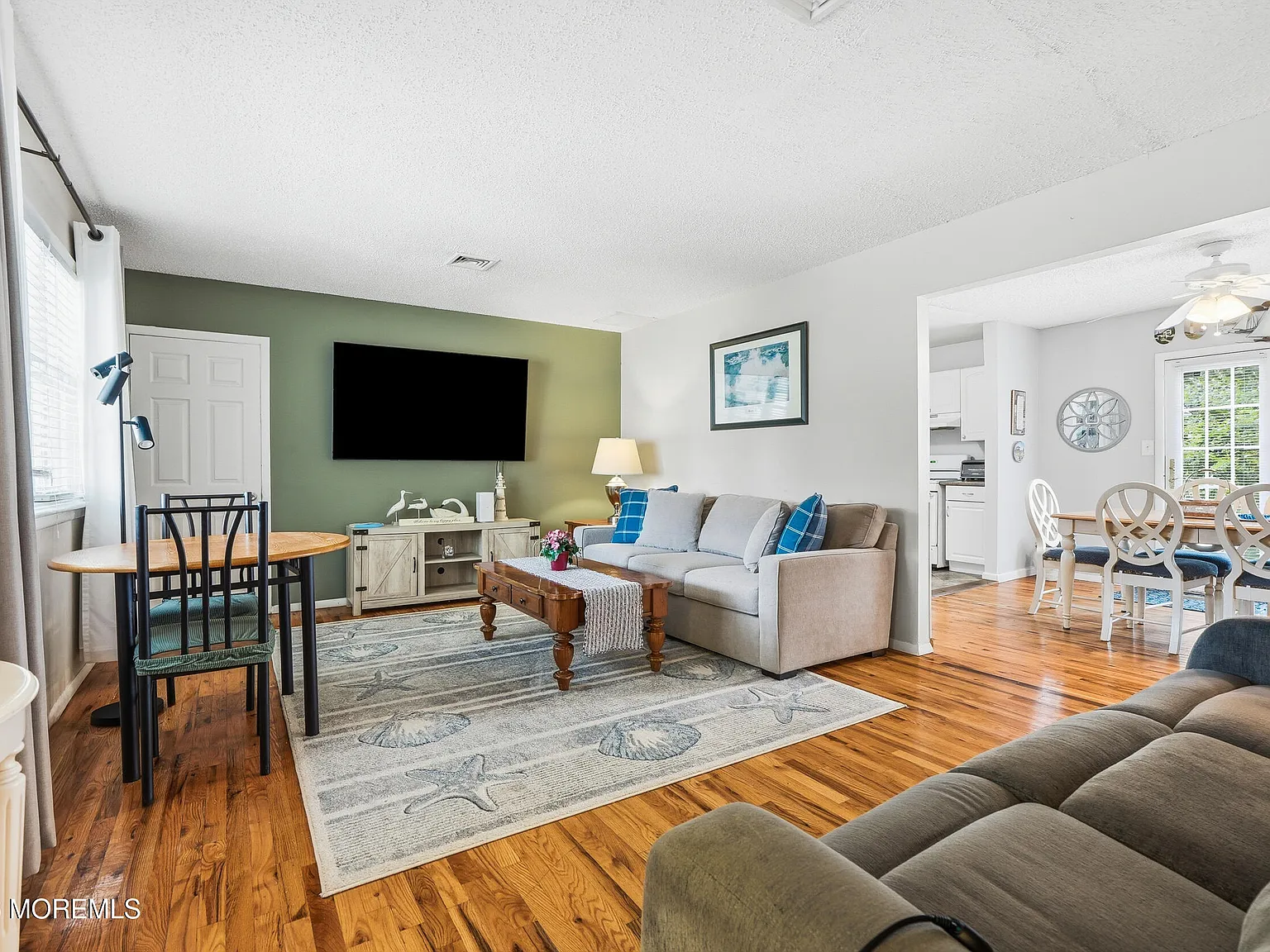 4 bed, 1.5 bath, 1562 sqft, $2,700 — Photo 3