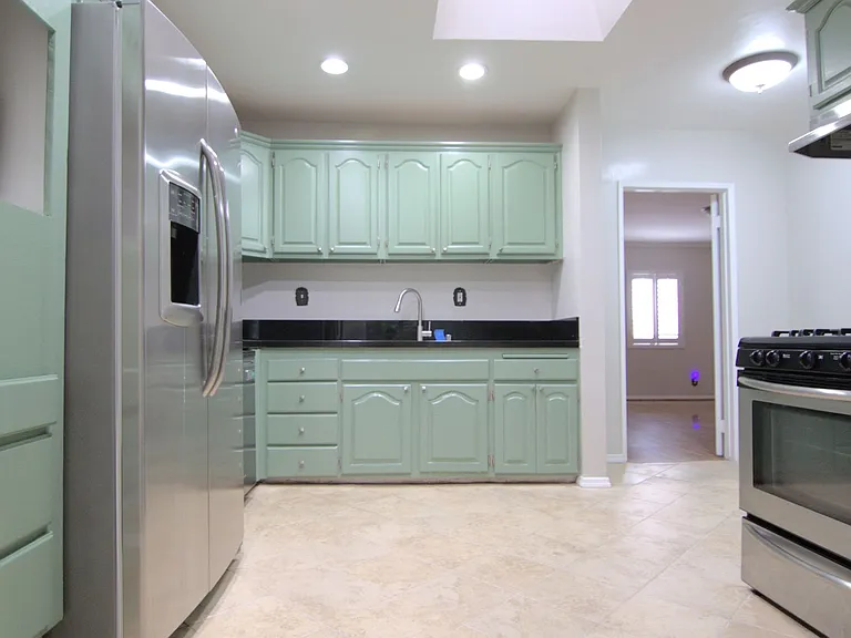 1440 N Pass Ave — Photo 14