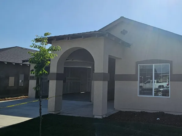 1137 S Mesa Oak Street, Porterville, CA 93257