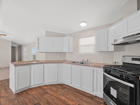 5th image of 26 Campanada Dr