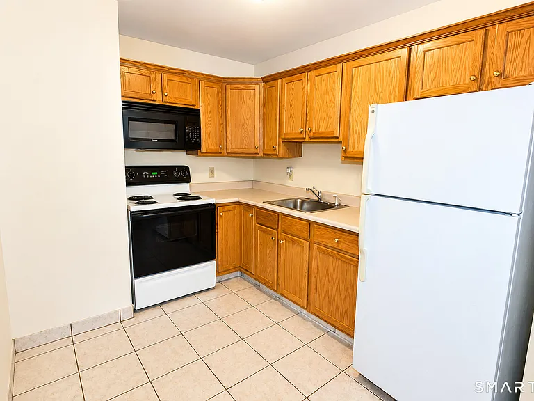 185 Scott Rd #3B — Photo 5