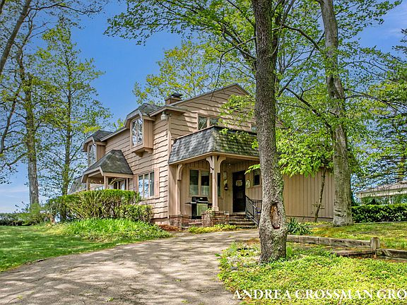 5th image of 5011 Rosabelle Beach Ave