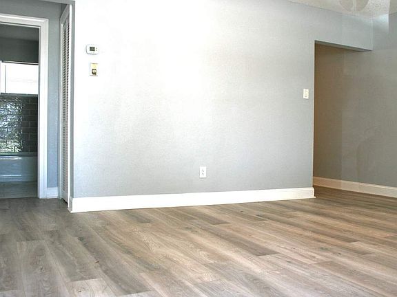 4th image of 12549 Waterhaven Cir #20657
