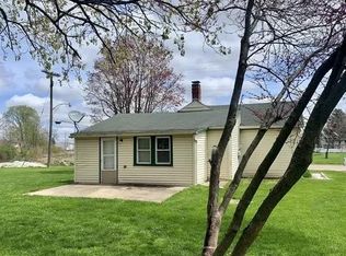 210 S Arch St, Wyanet, IL 61379