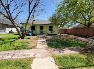 207 Cosmos St, Houston, TX 77009