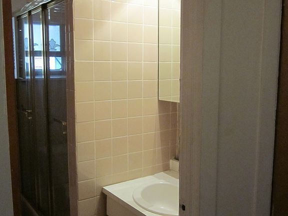 5th image of 119 Mott St APT 5