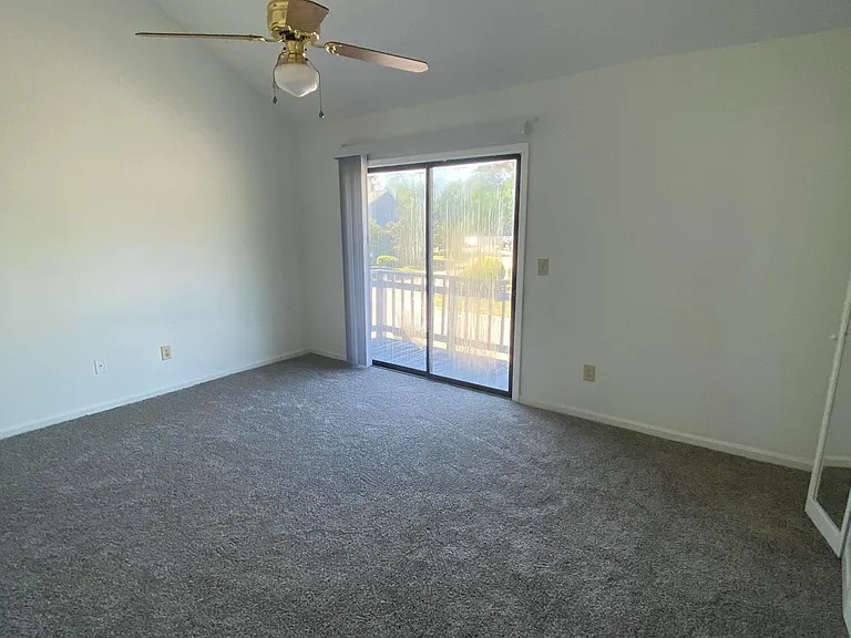 8042 Thelen St — Photo 14