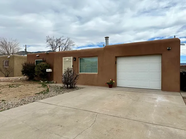 2316 Britt St NE, Albuquerque, NM 87112
