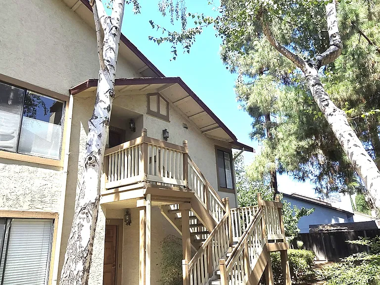 38715 Huntington Cir — Photo 1